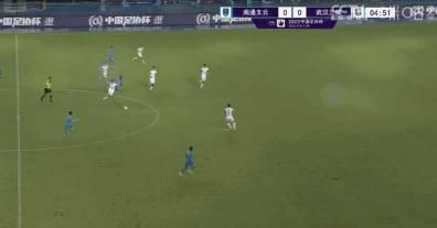 今日，由张艺谋执导的电影《满江红》定档2023年大年初一（1月22日）， 并发布定档预告和定档海报